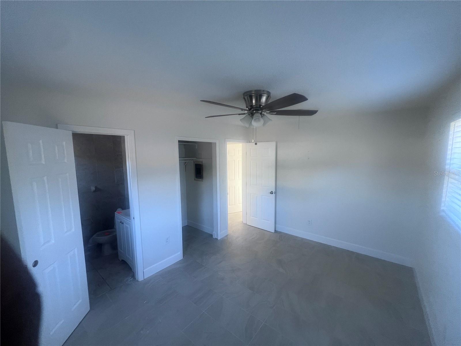 323 Scotland Dr Property Photo 6