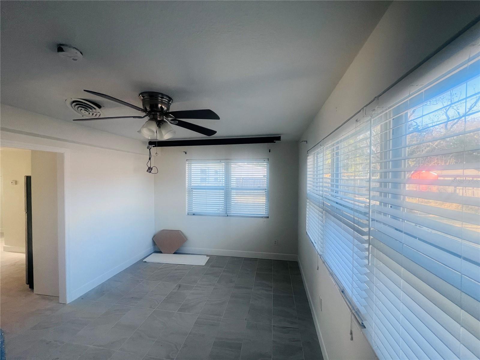 323 Scotland Dr Property Photo 11