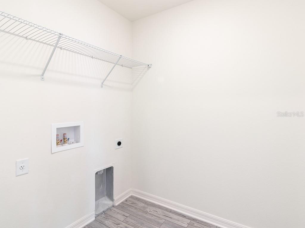 1359 Hagerick Ln Property Photo 13