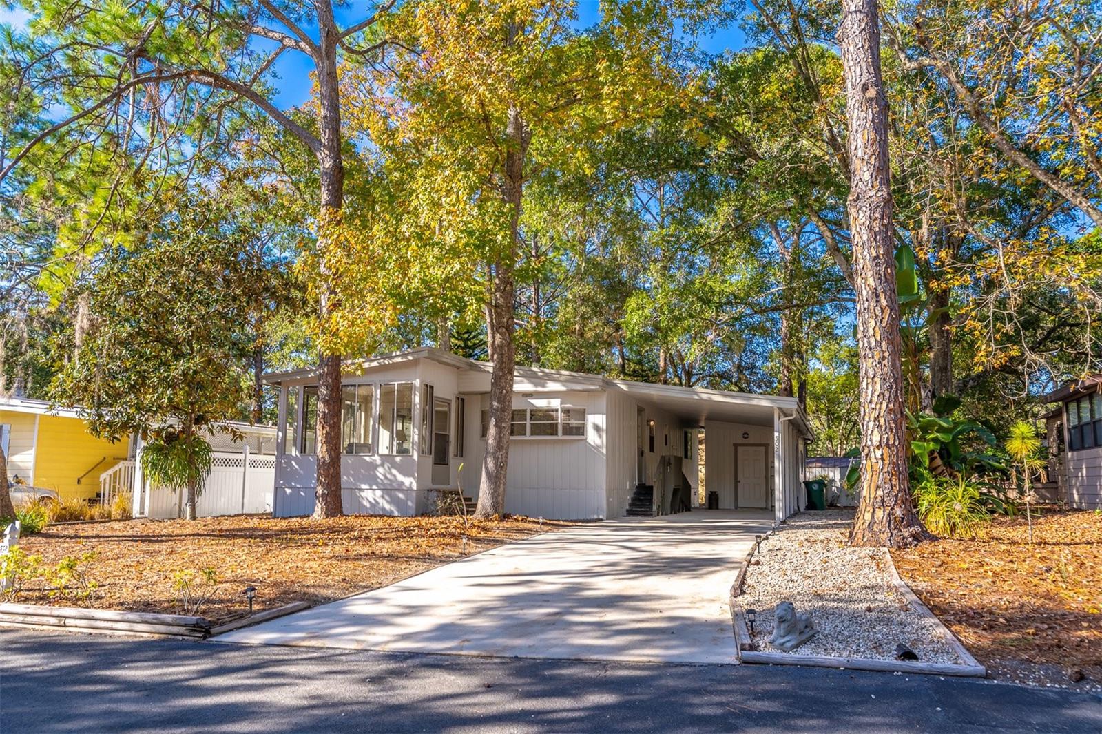 502 TIMBERLANE CT