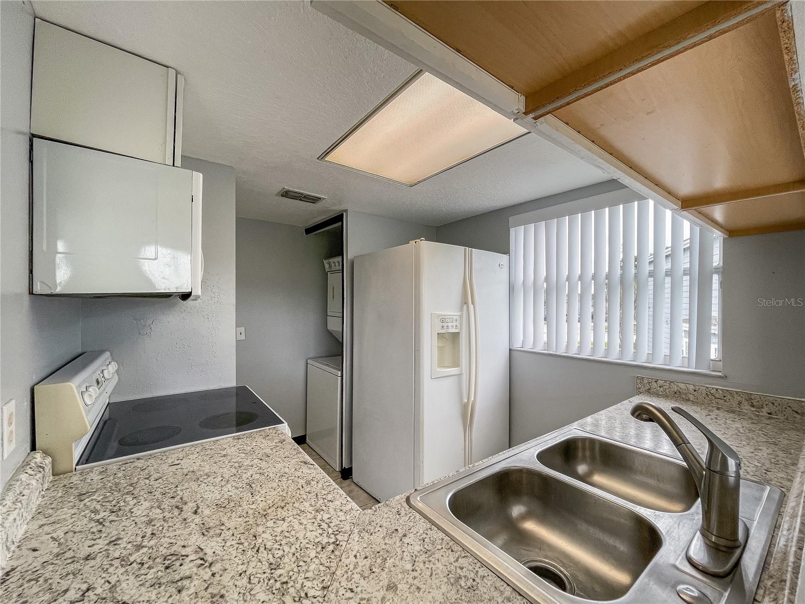 402 Orchid Dr #main Unit Property Photo 4