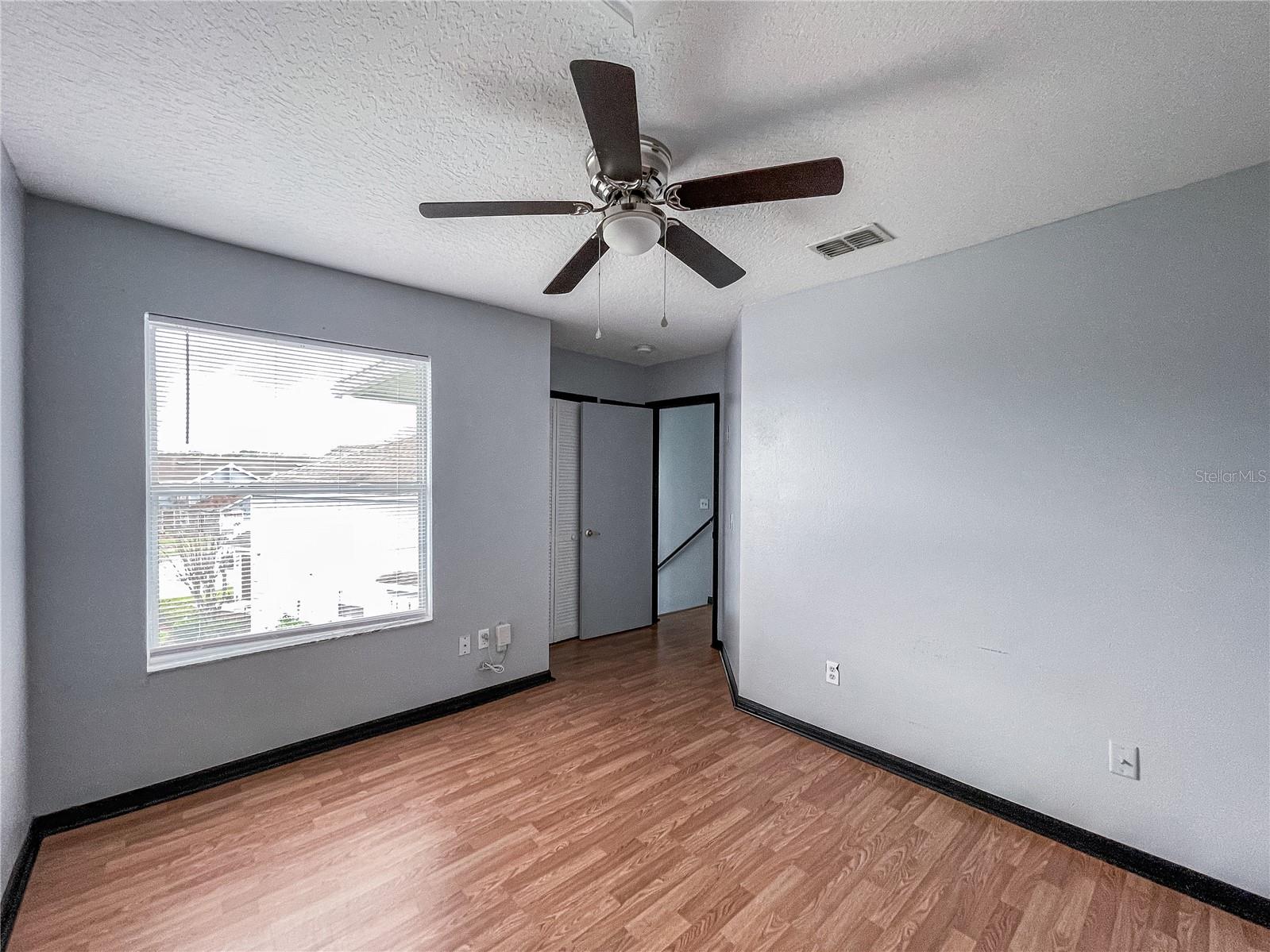 402 Orchid Dr #main Unit Property Photo 6