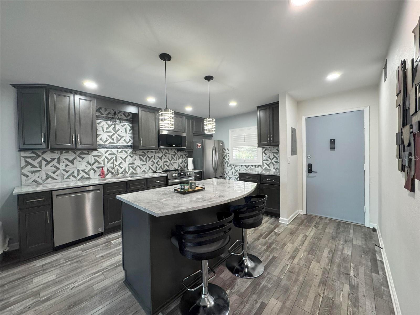 11485 Oakhurst Rd #-211 Property Photo 8