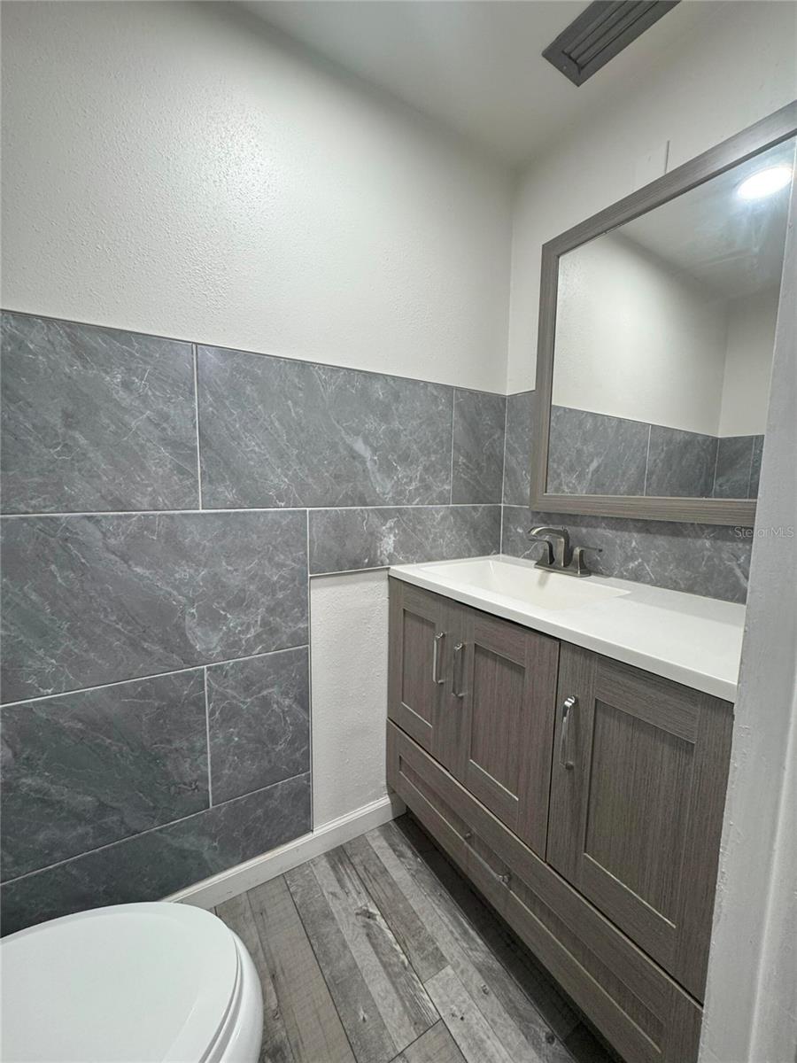 11485 Oakhurst Rd #-211 Property Photo 14