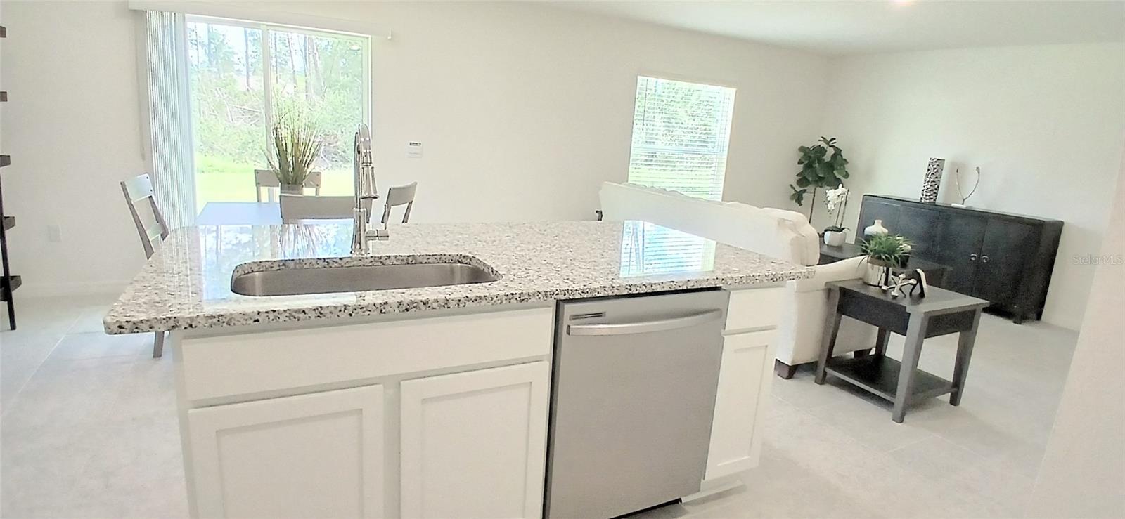 5237 Sw 165th Street Rd Property Photo 4