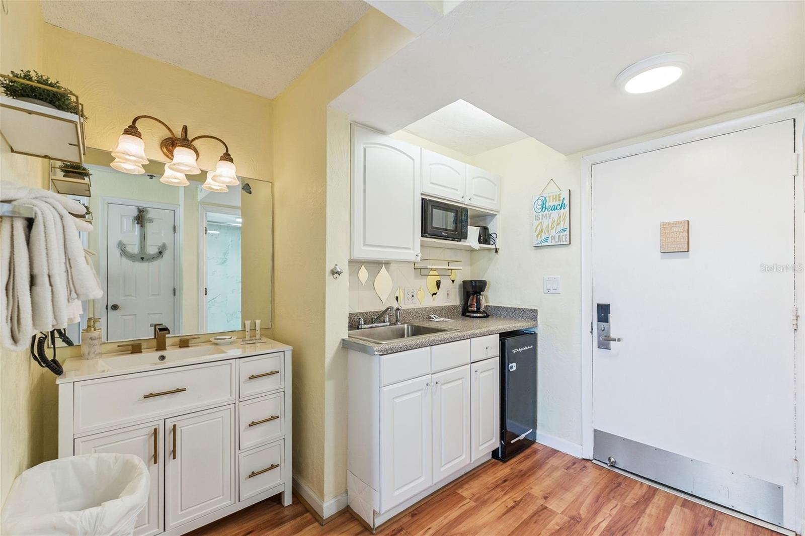 313 S Atlantic Ave #2090 Property Photo 6