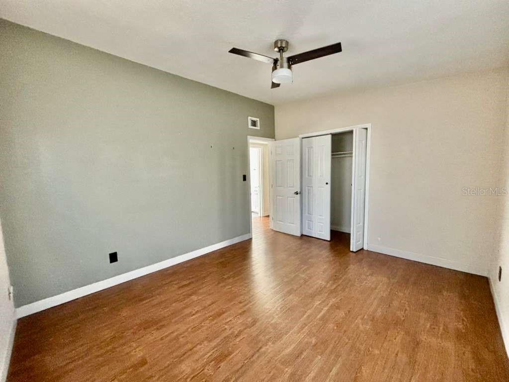 4314 Silver Star Rd Property Photo 6