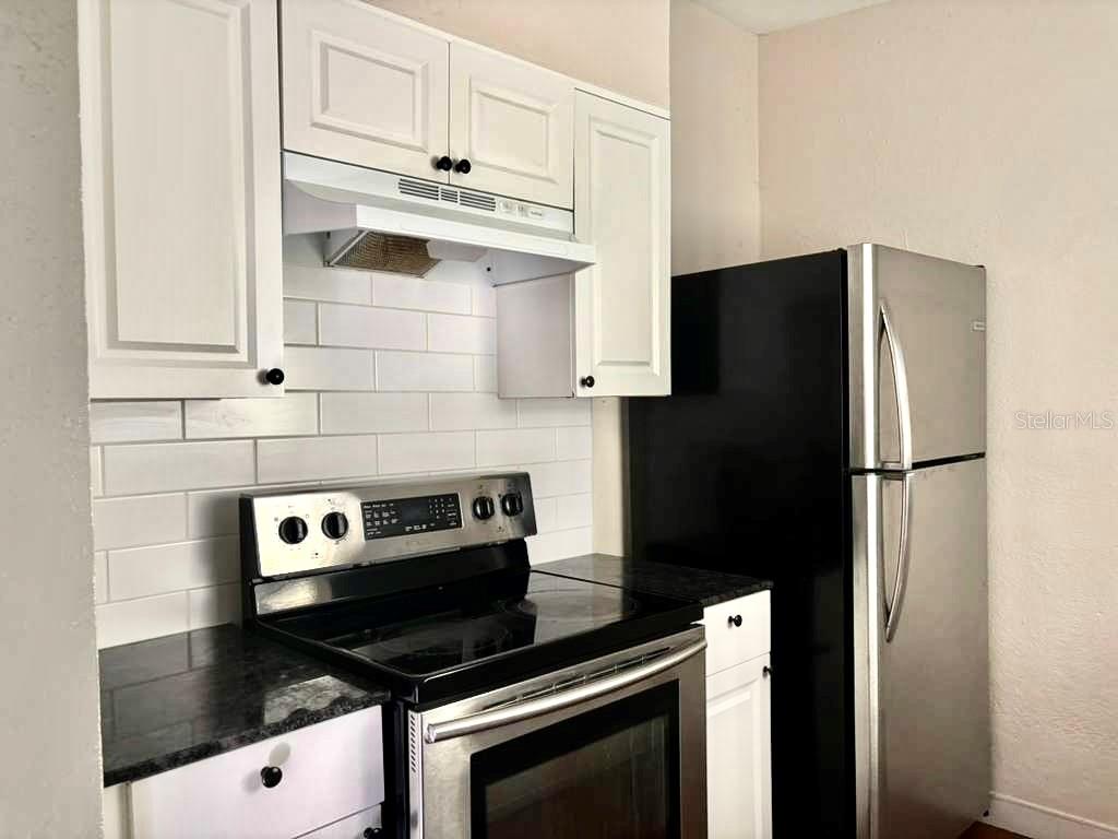 4314 Silver Star Rd Property Photo 15