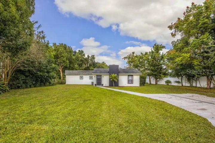 2301 Carlton Dr Property Photo 1
