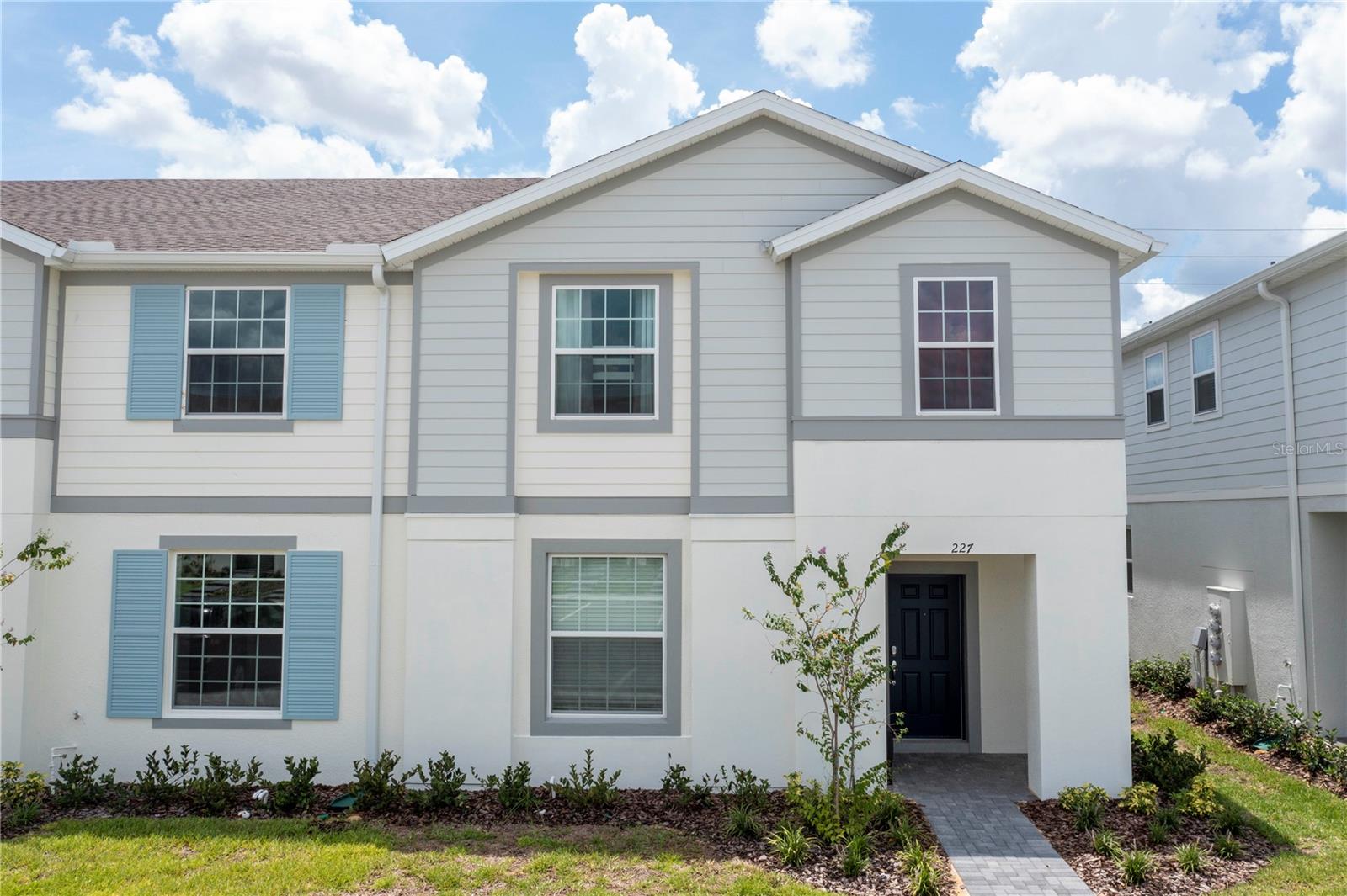 227 JETTY WAY Property Photo 1