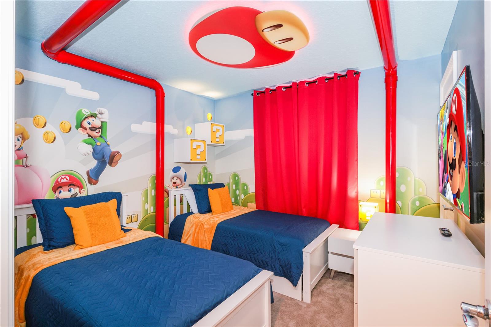 227 Jetty Way Property Photo 3
