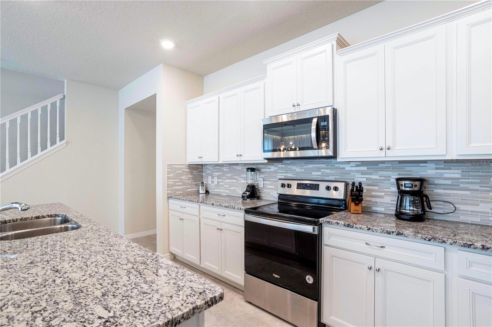227 Jetty Way Property Photo 9