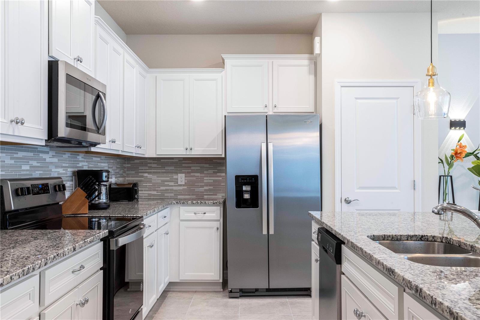 227 Jetty Way Property Photo 10