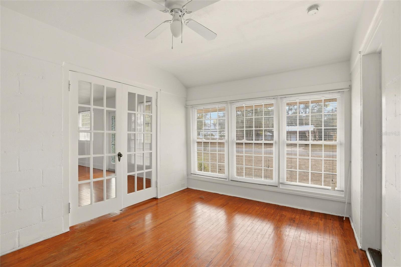 404 W Whidden St Property Photo 14