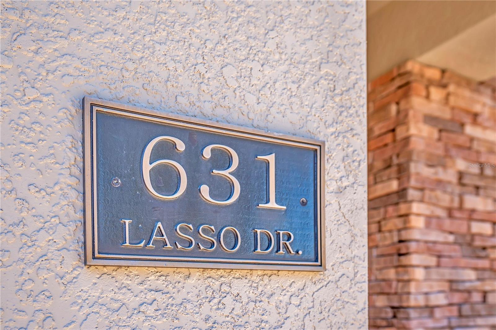 631 Lasso Dr Property Photo 3
