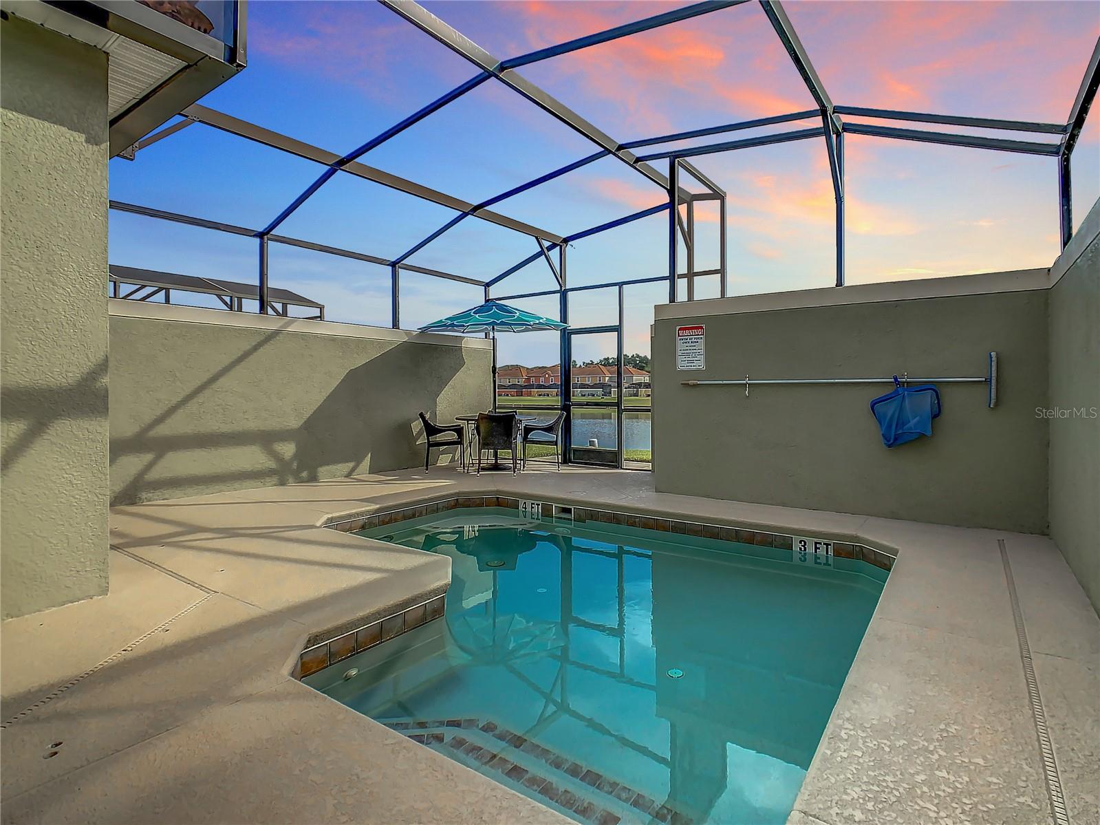 3039 Beach Palm Ave Property Photo 2