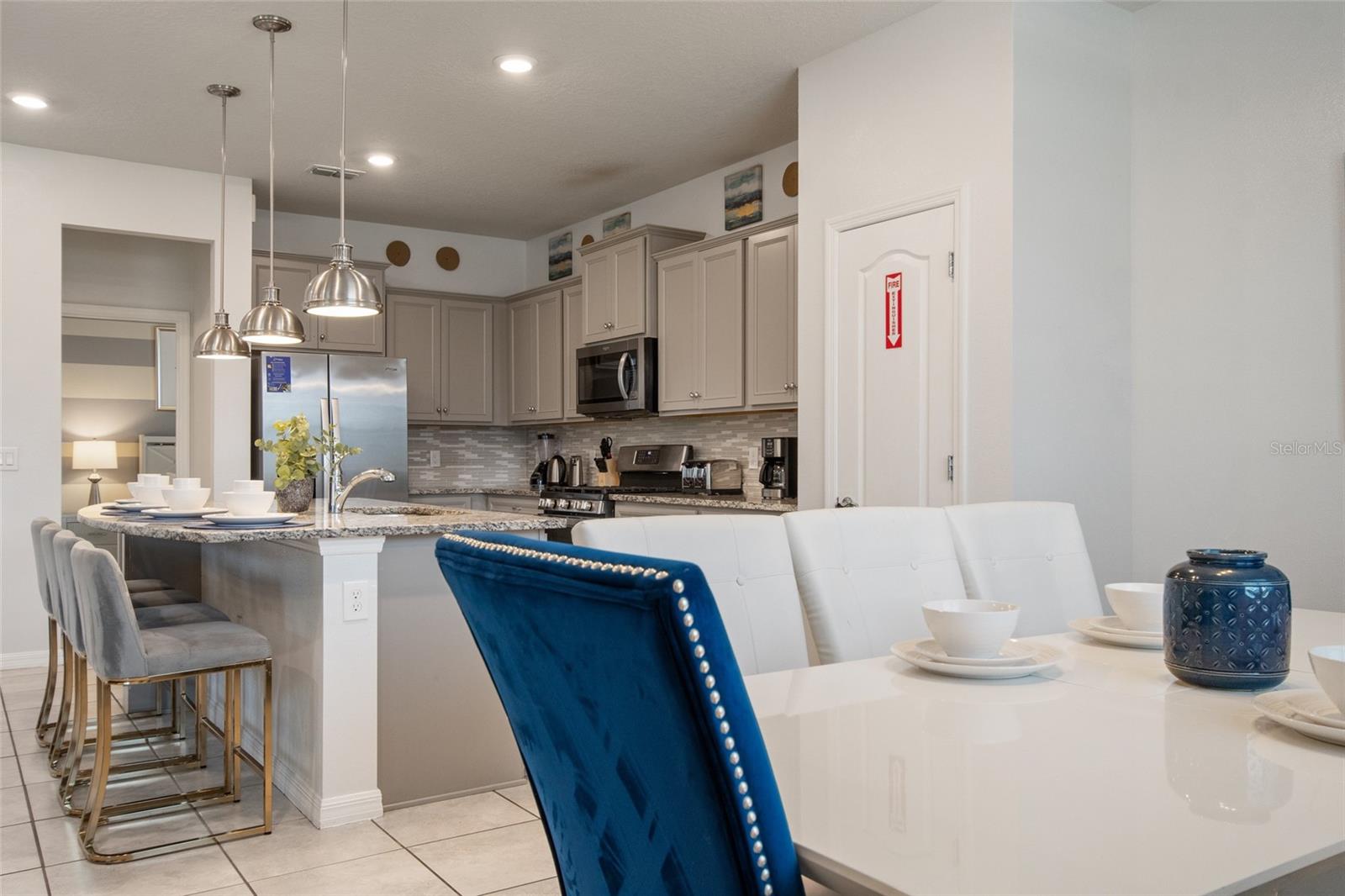 7364 Oakmoss Loop Property Photo 16