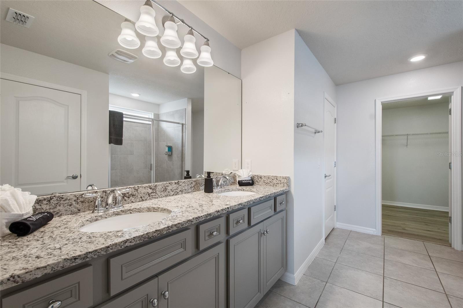 7364 Oakmoss Loop Property Photo 42