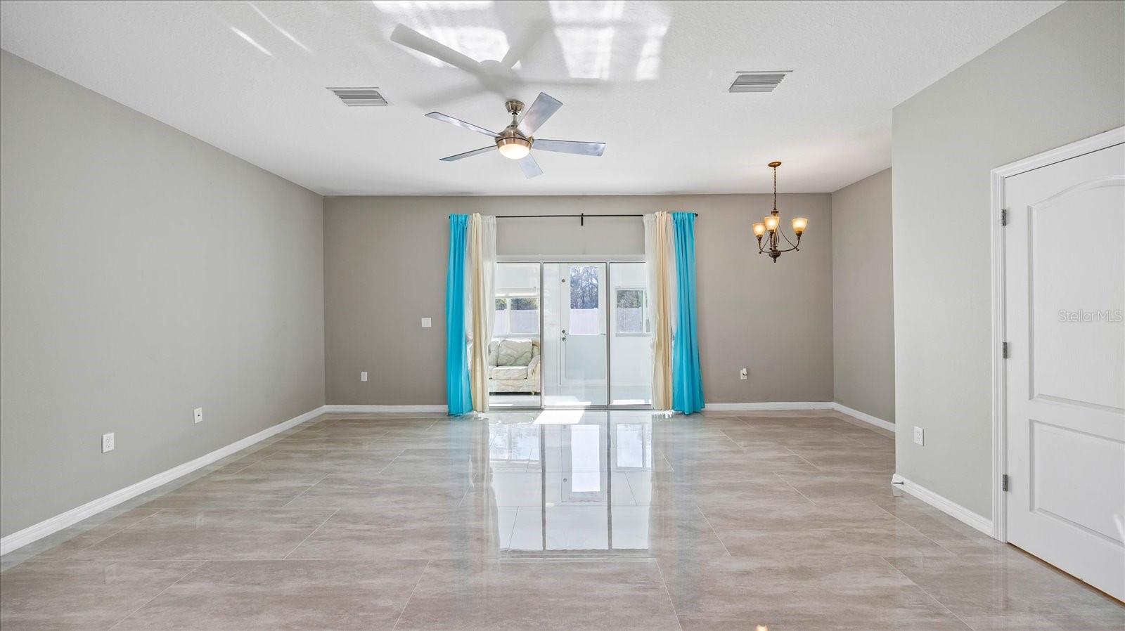 12843 Buffalo Run Dr Property Photo 3