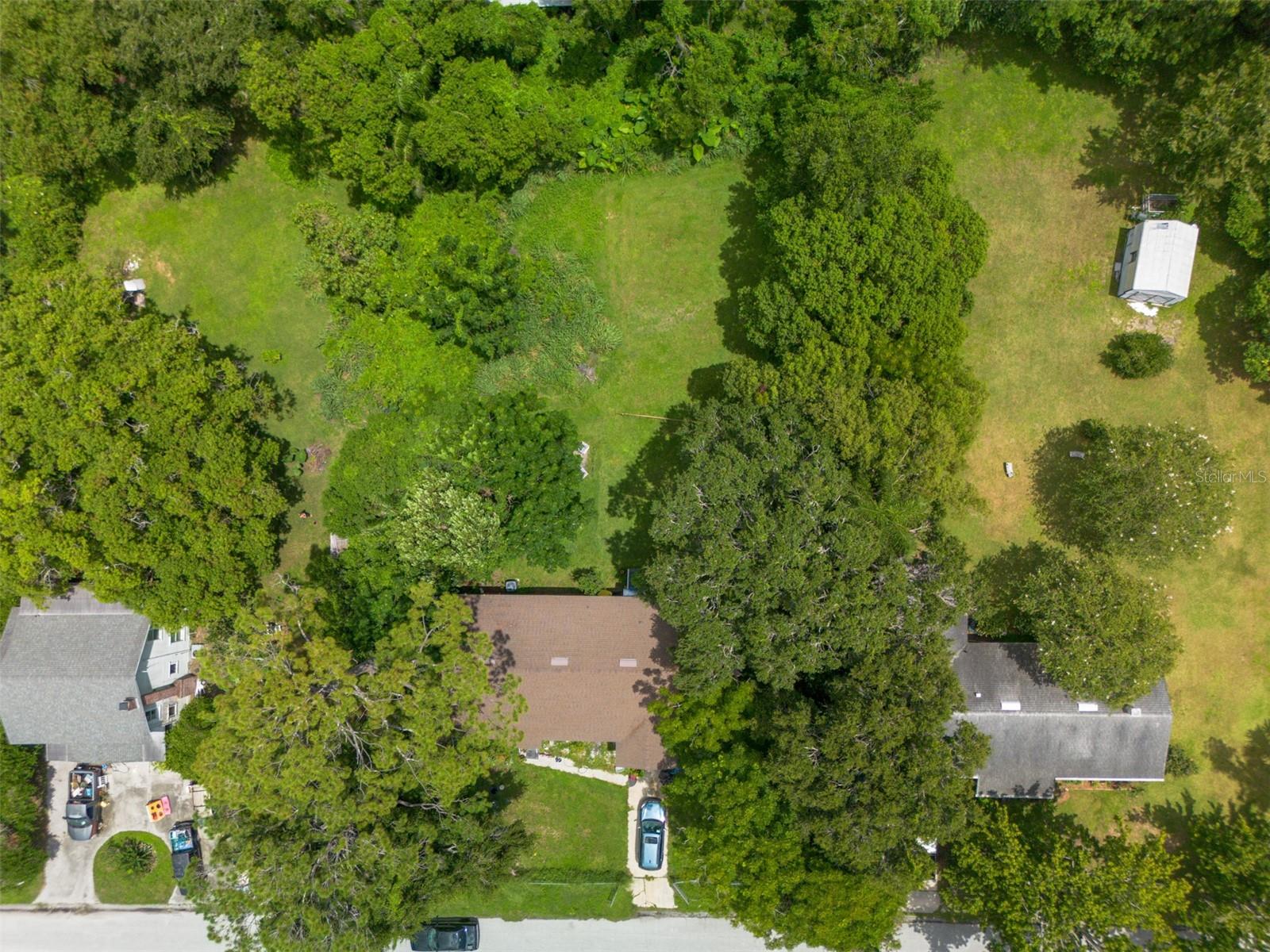 Carlton Dr Property Photo 11
