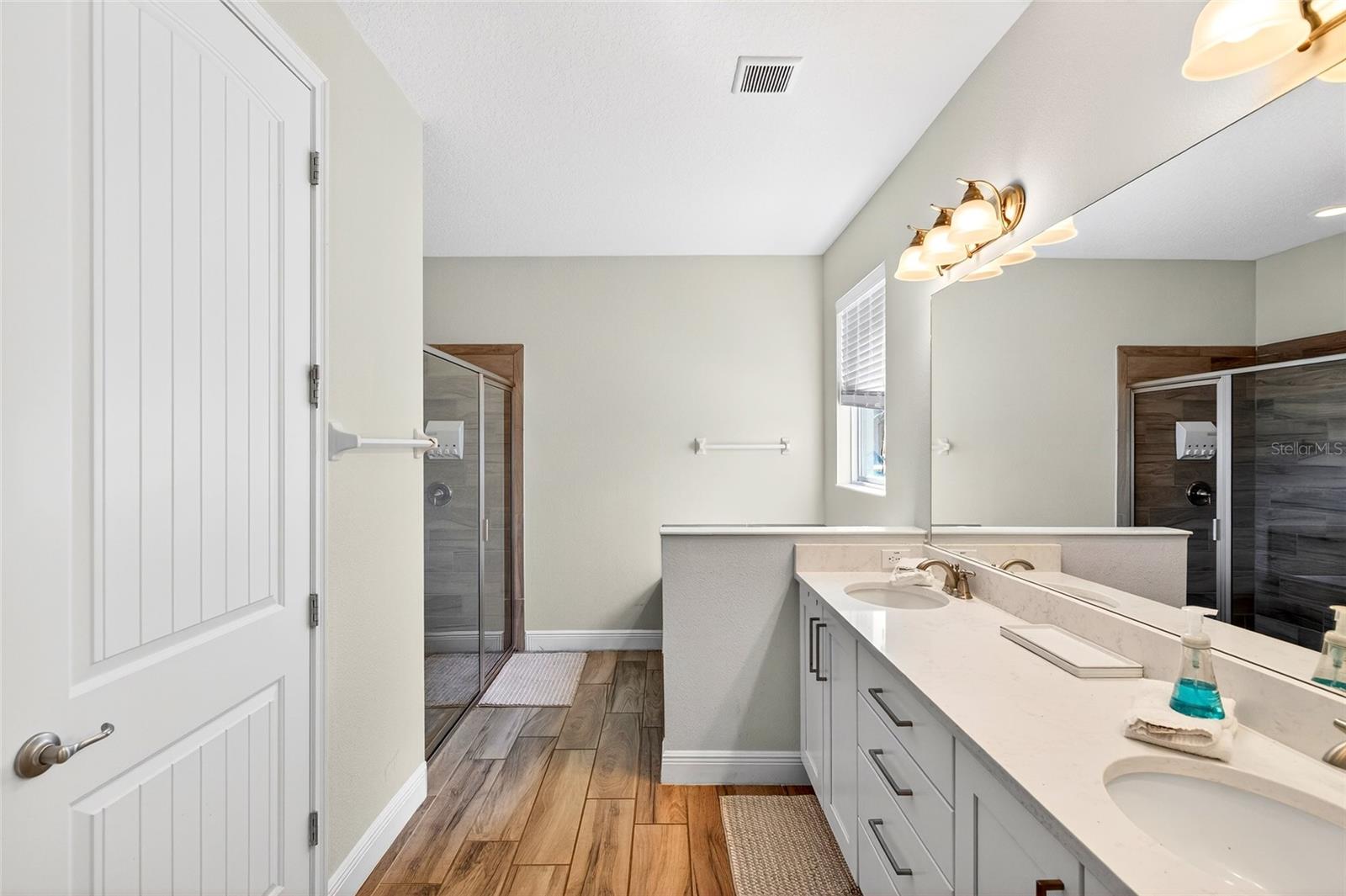 7724 Fairfax Drive Property Photo 14