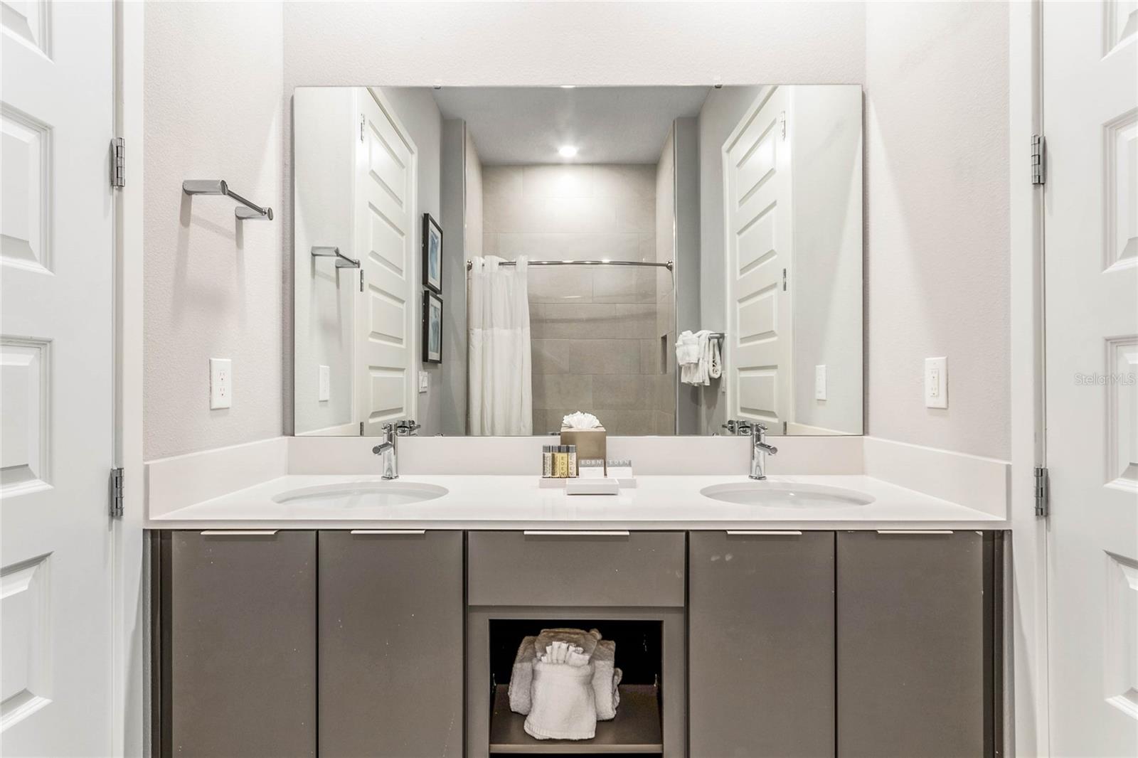 7770 Sandy Ridge Dr #110 Property Photo 14