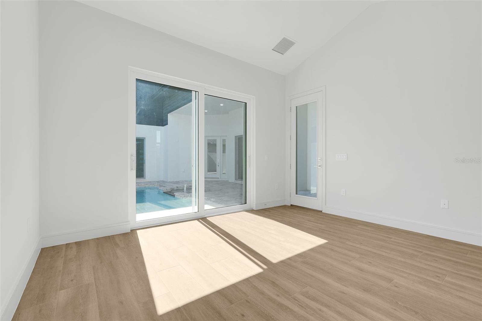 3056 Kensington Ave Property Photo 15