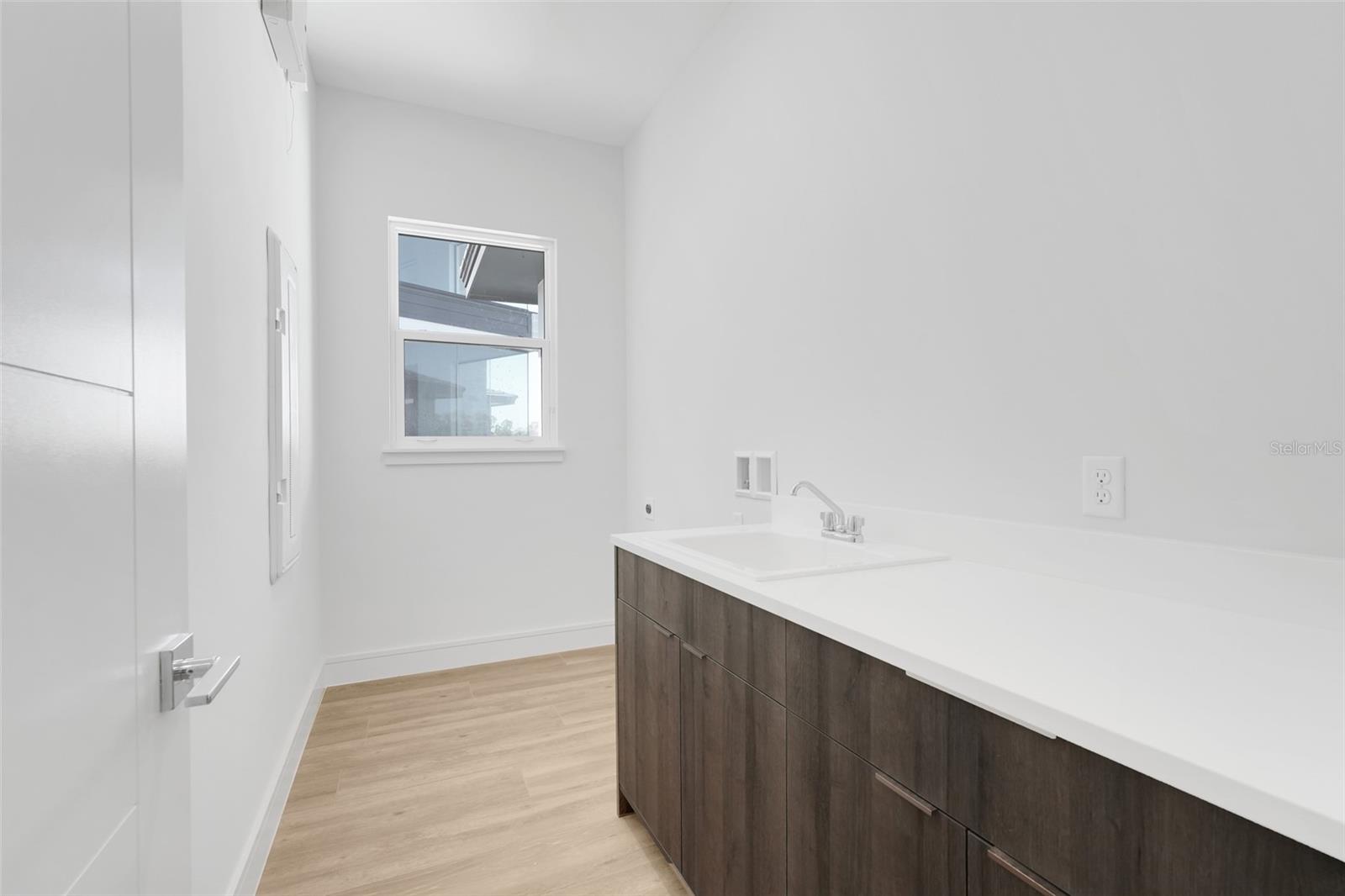 3056 Kensington Ave Property Photo 43