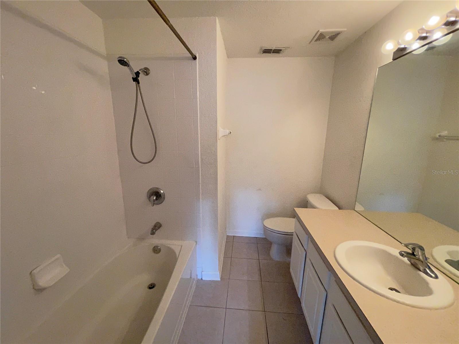 803 Shropshire Loop Property Photo 24