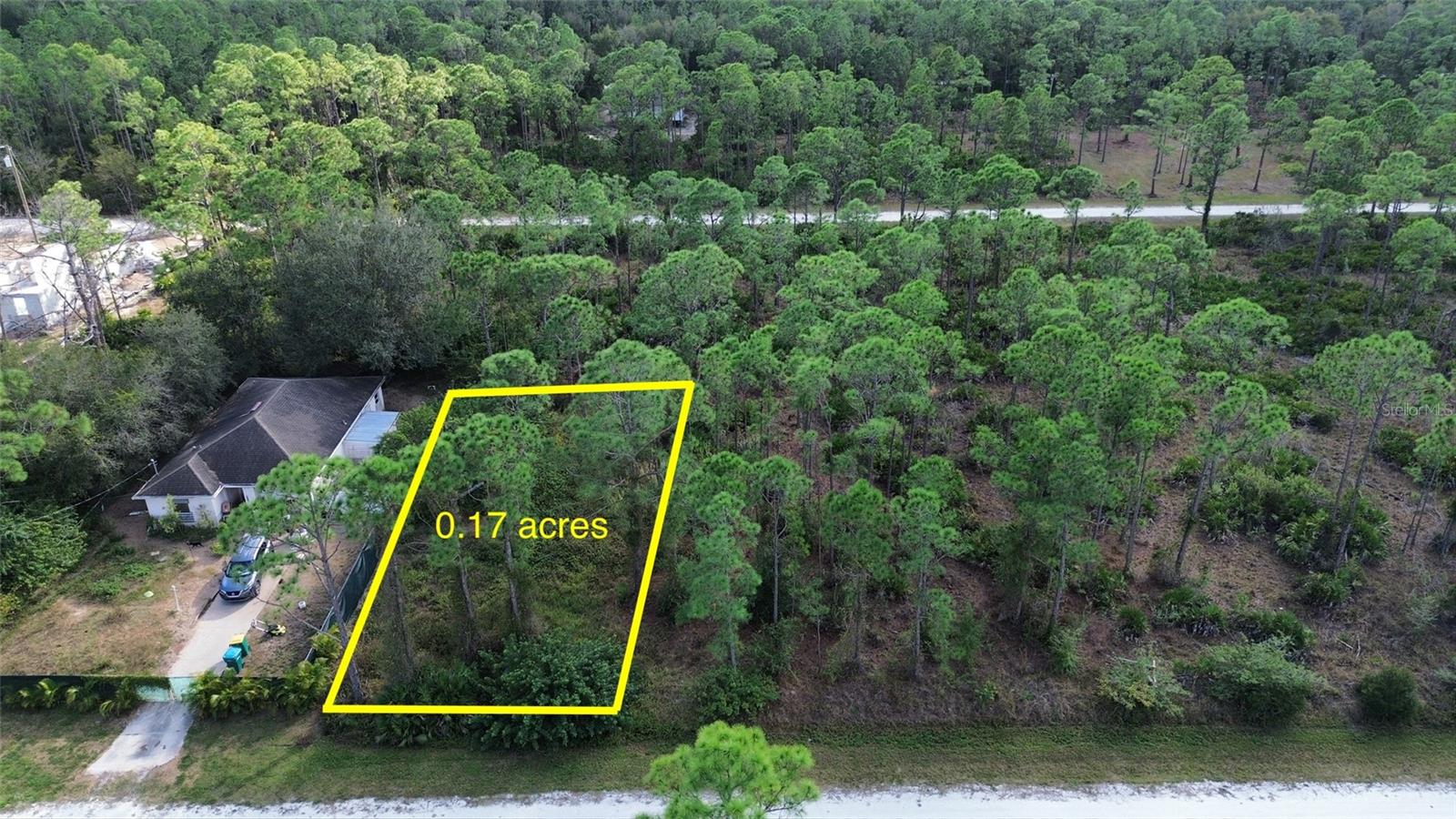 28065 CRESTWOOD DR Property Photo 1