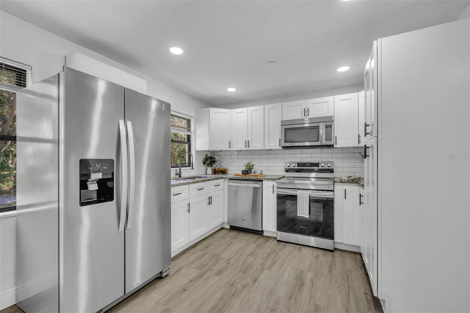 1307 Shepherd Ave Property Photo 11