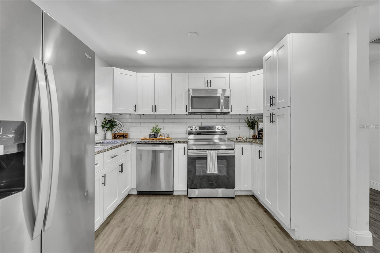 1307 Shepherd Ave Property Photo 12