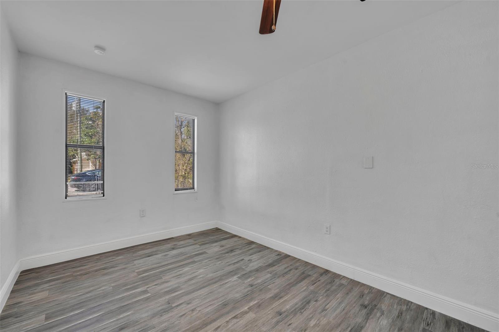 1307 Shepherd Ave Property Photo 22