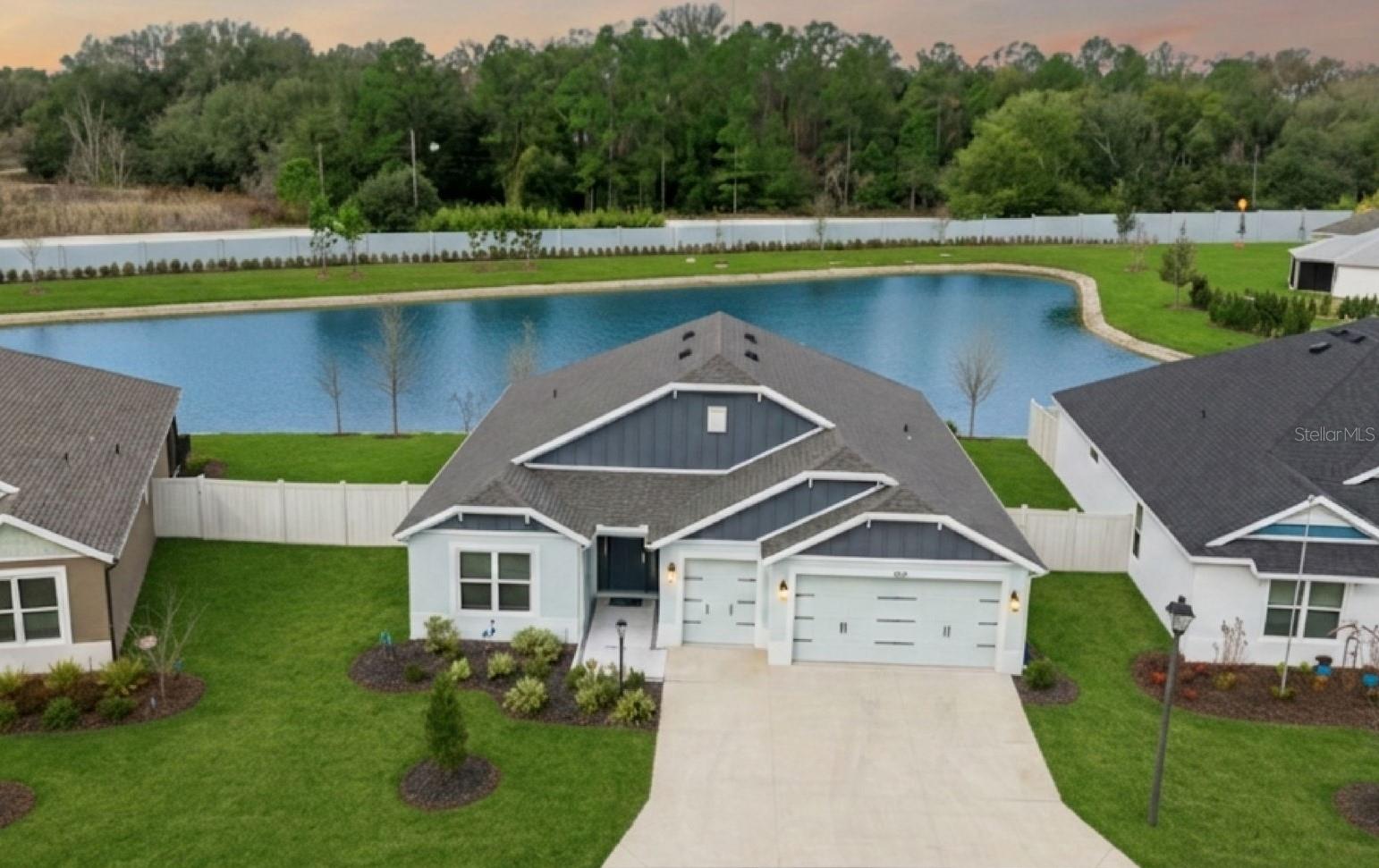 7492 Far Hills Loop Property Photo 1