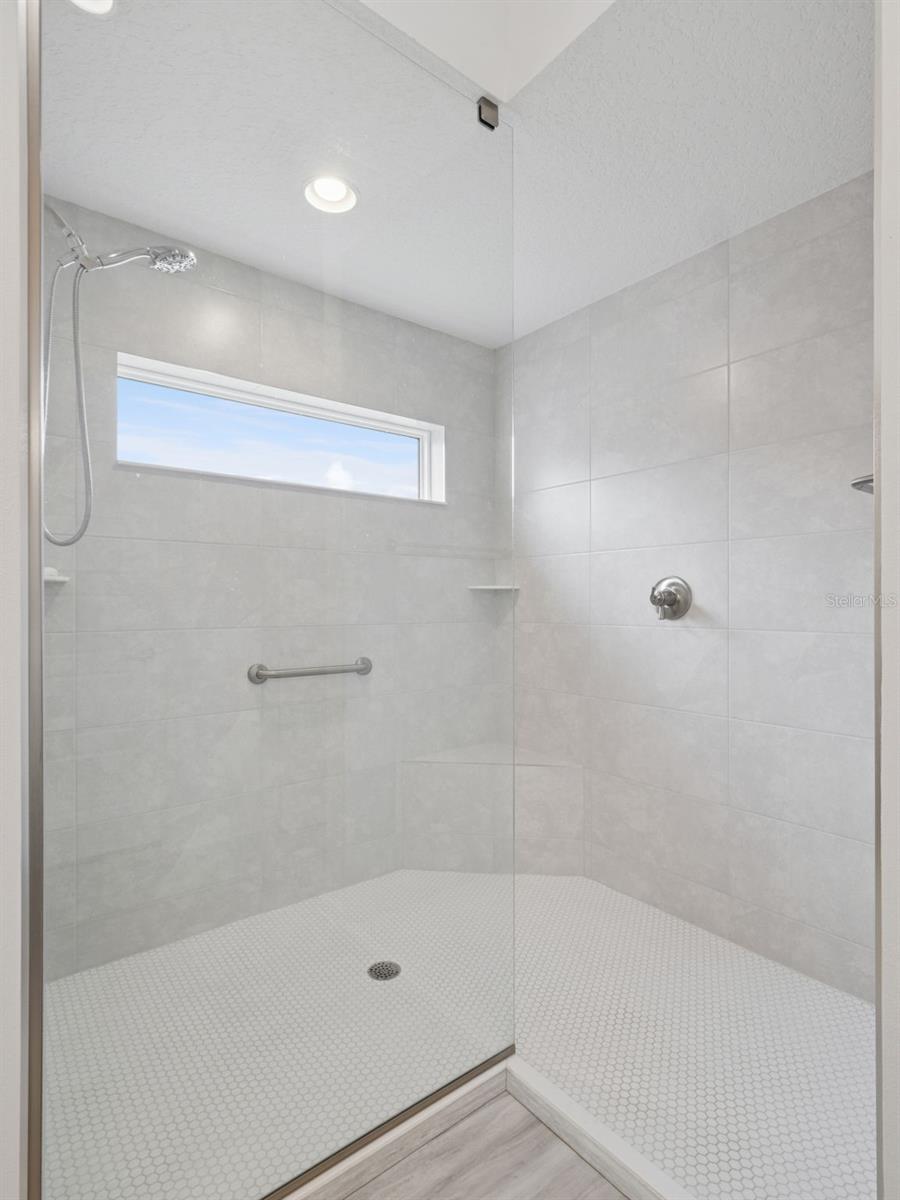 7492 Far Hills Loop Property Photo 36