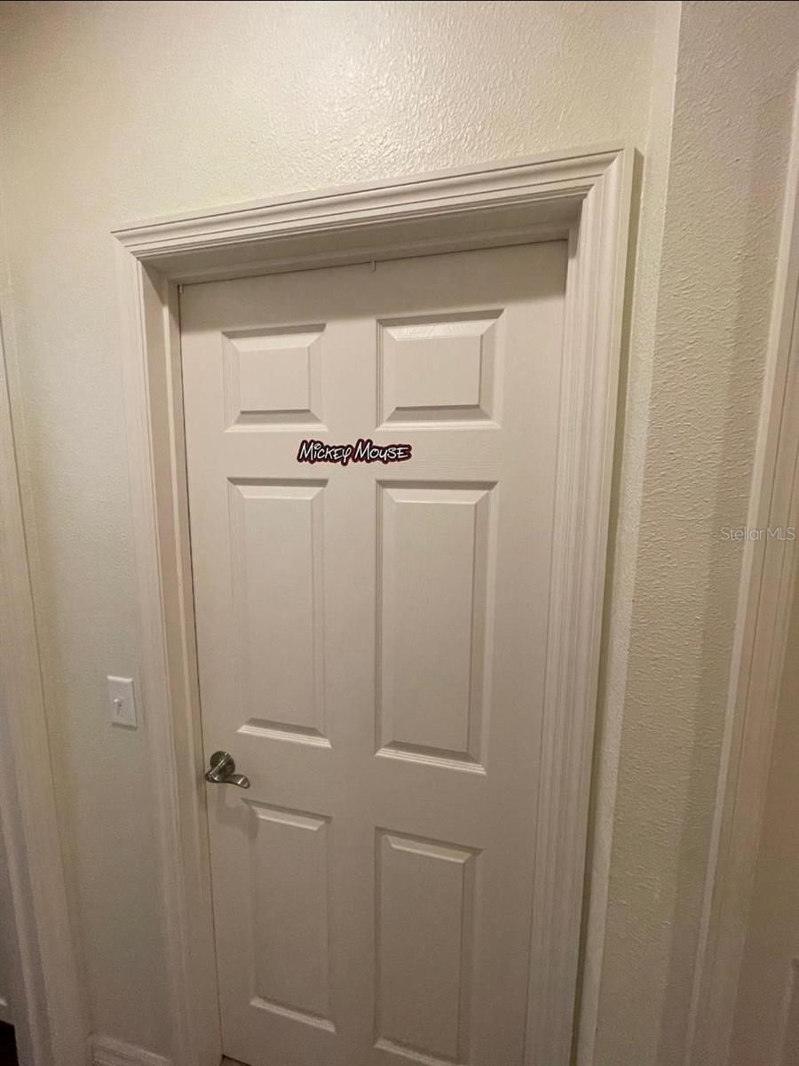 9004 Shine Dr Property Photo 15