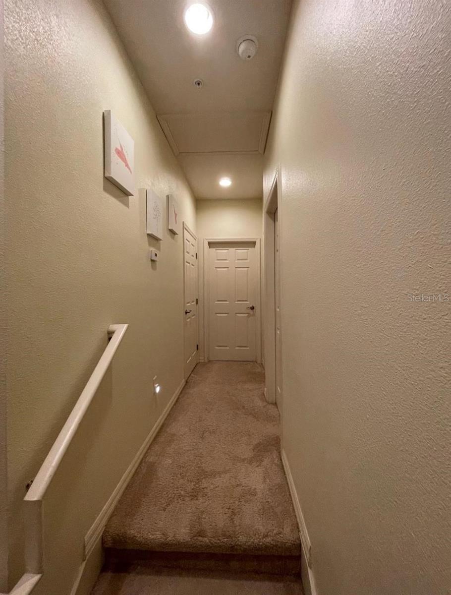 9004 Shine Dr Property Photo 29