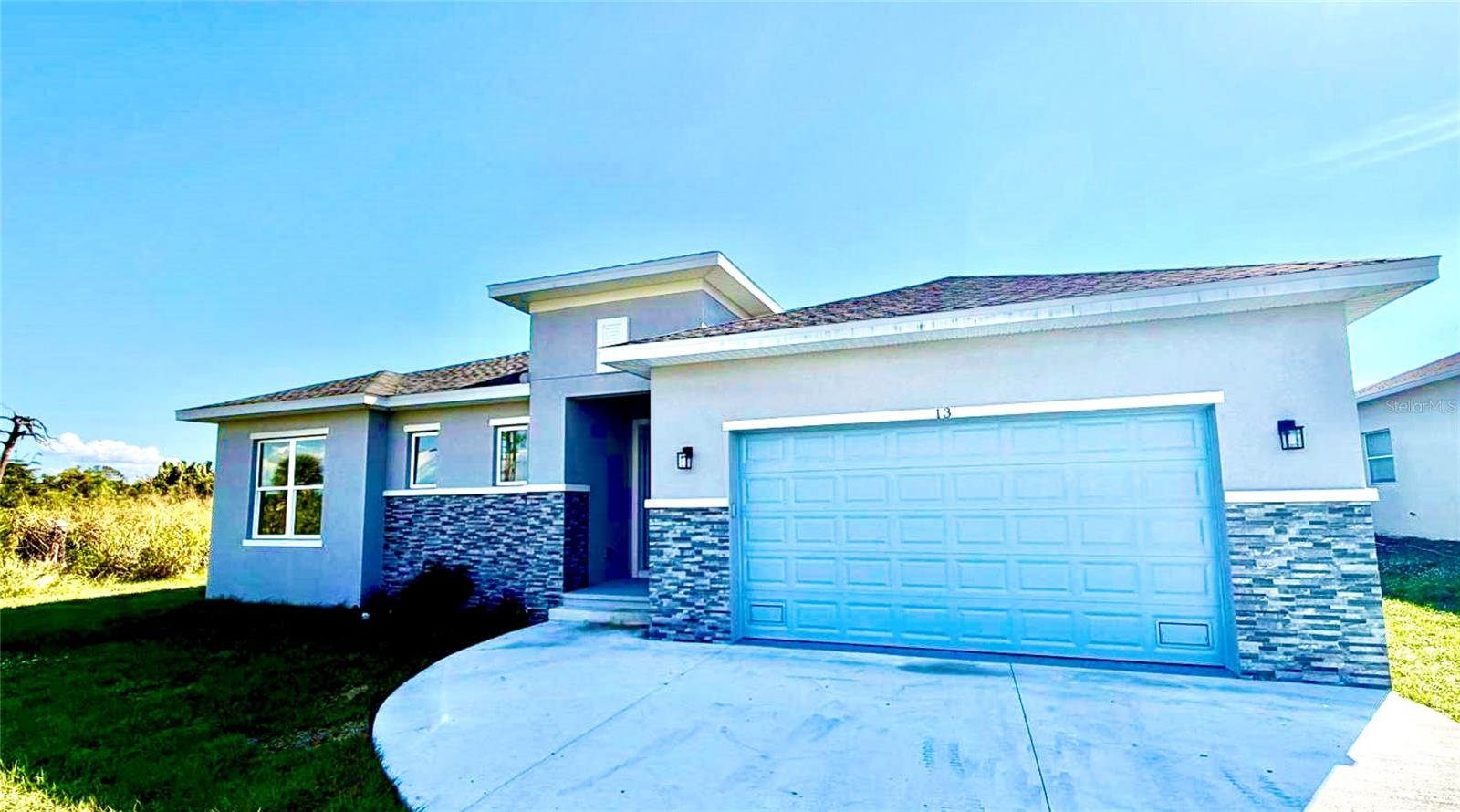 13 LATEEN SAIL DR Property Photo 1