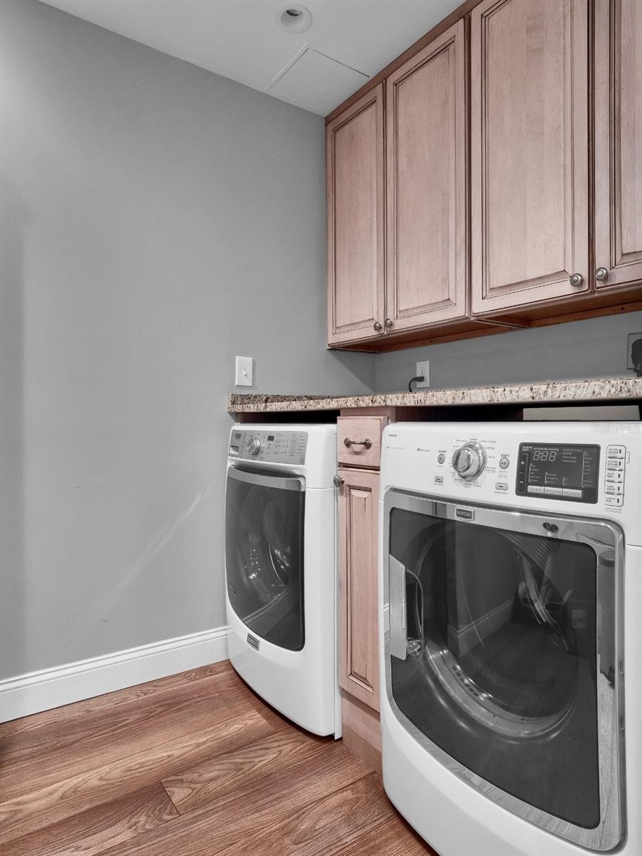 525 E Jackson St #p4 Property Photo 27