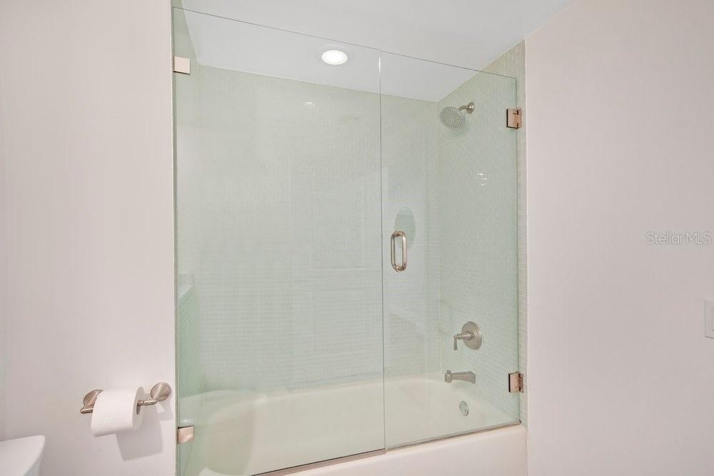322 E Central Blvd #1005 Property Photo 18