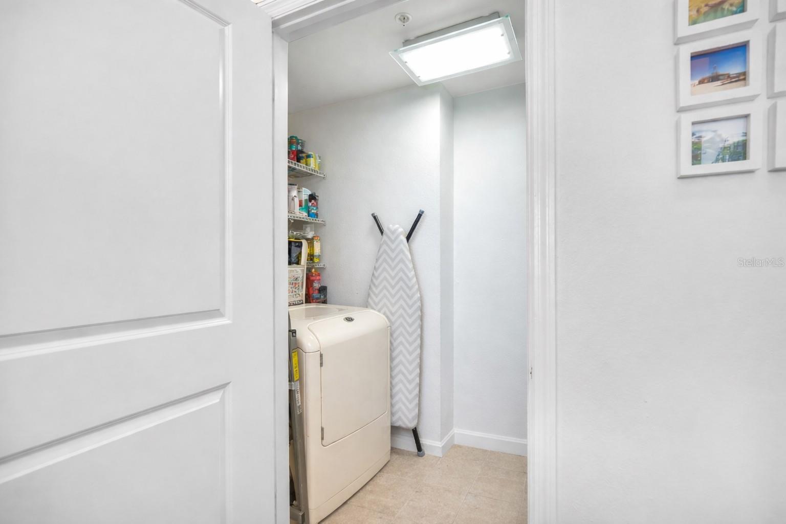 322 E Central Blvd #1005 Property Photo 23