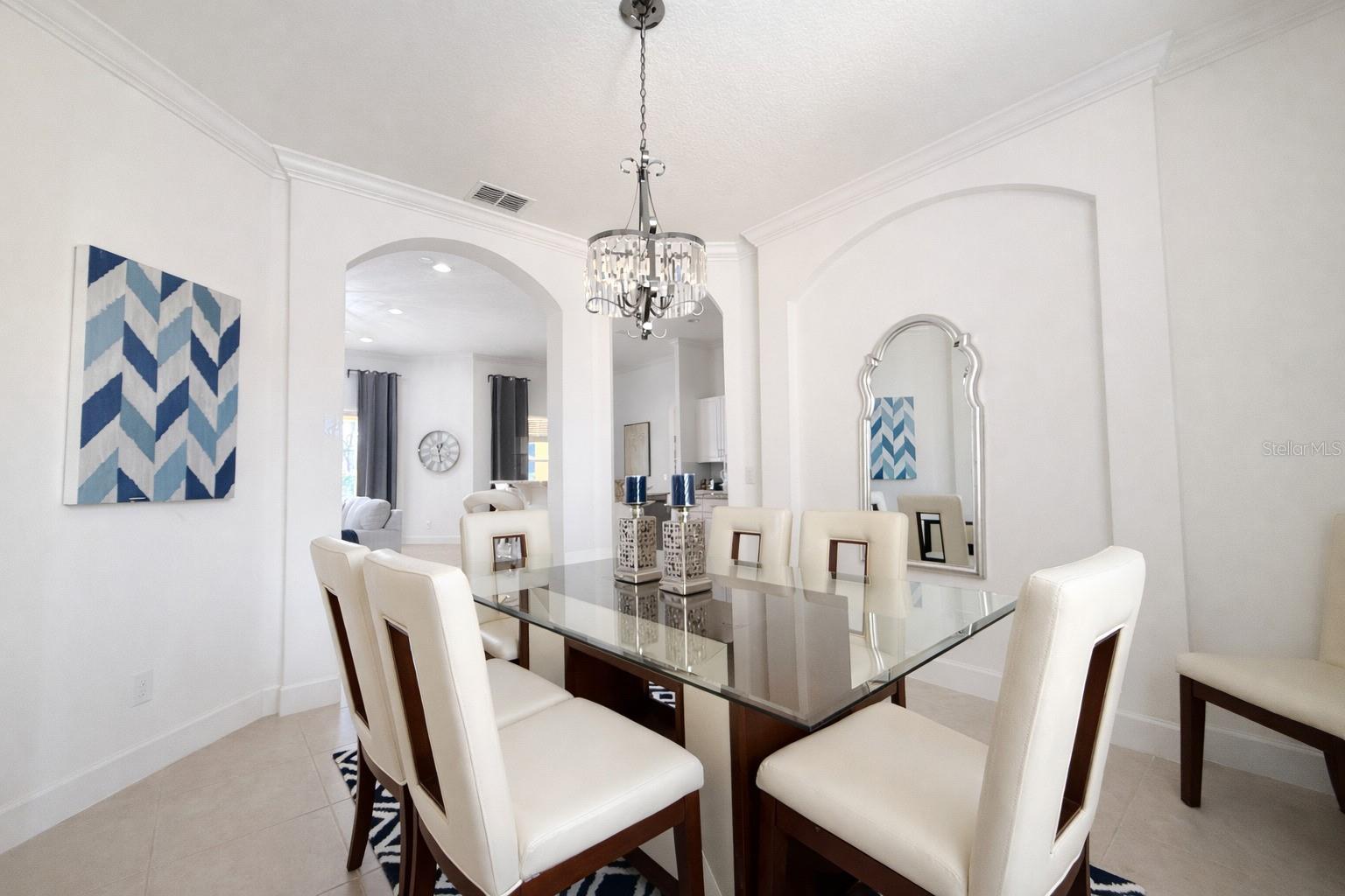 4084 Oaktree Dr Property Photo 4
