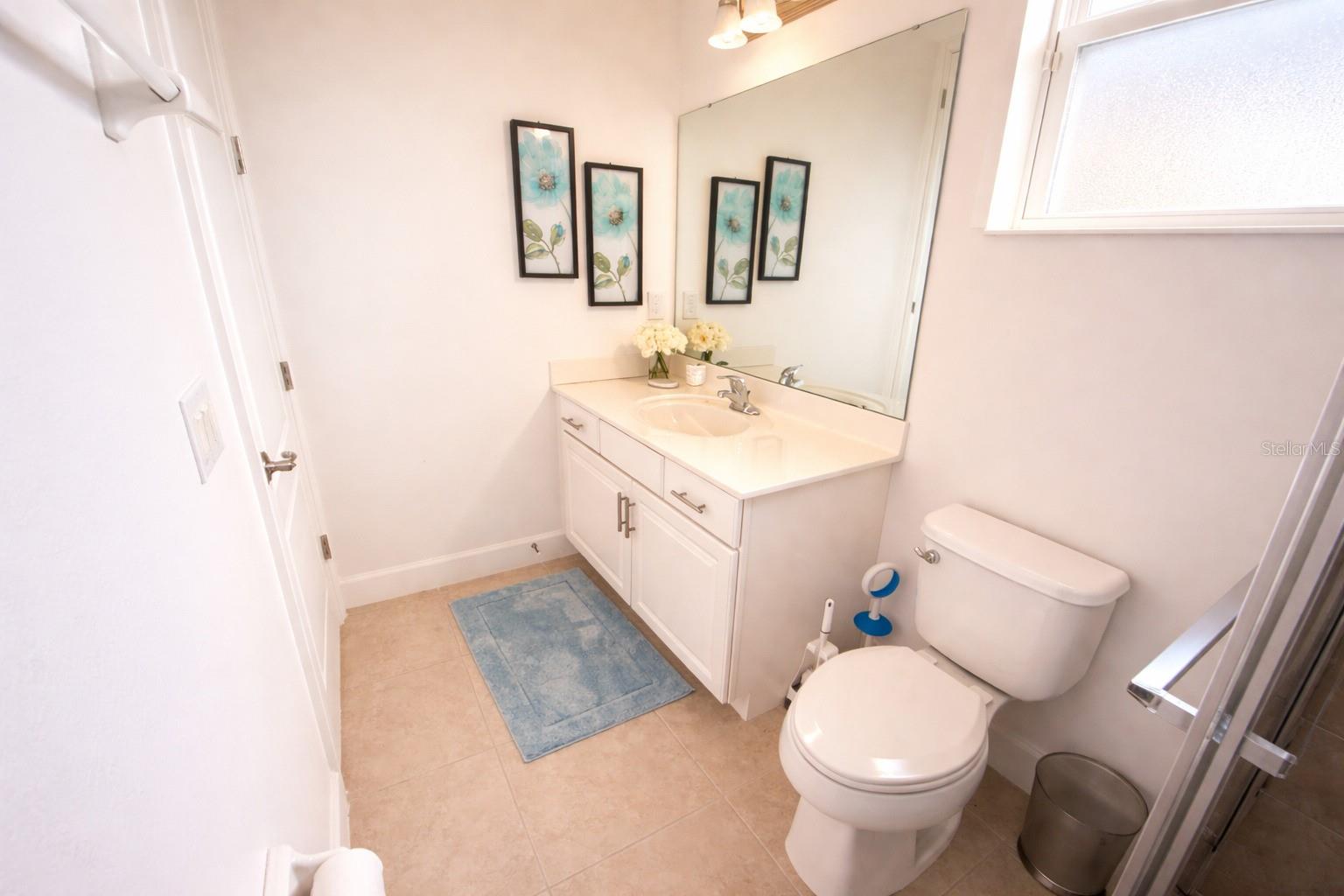 4084 Oaktree Dr Property Photo 25