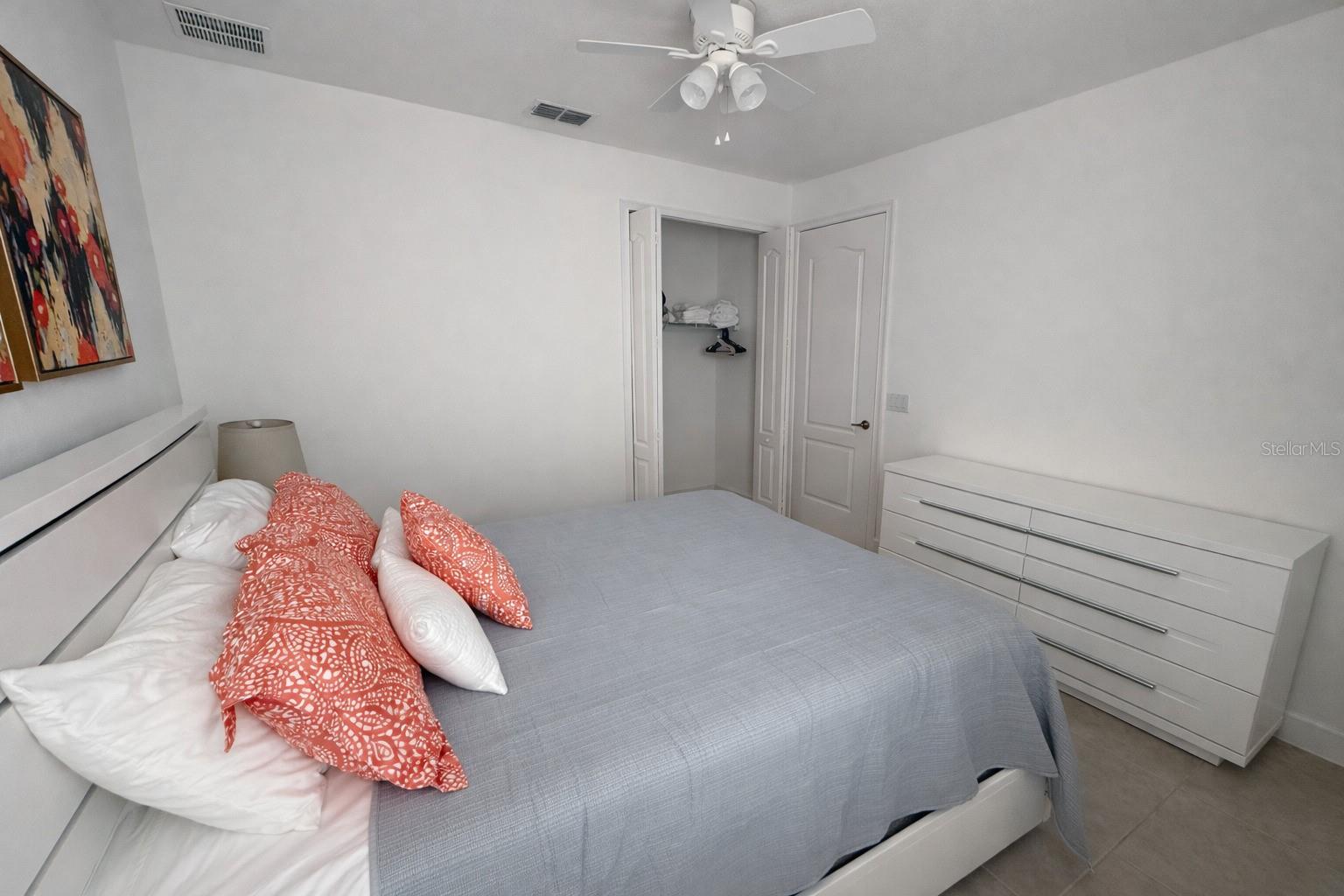 4084 Oaktree Dr Property Photo 27