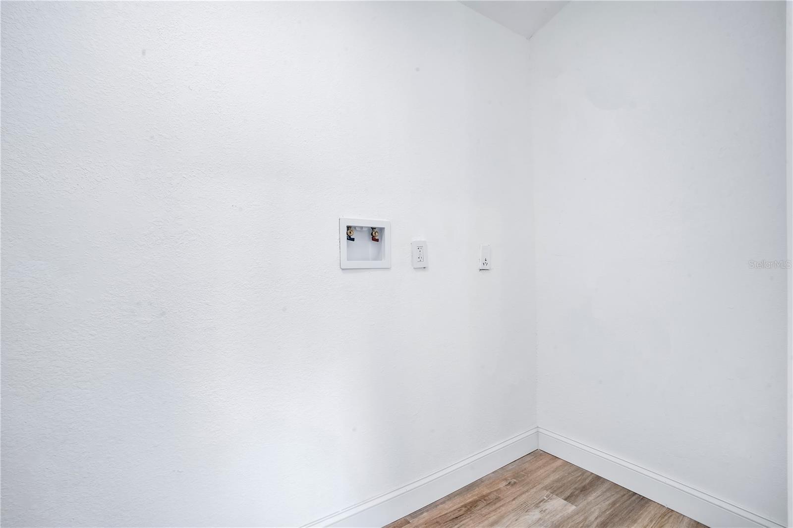 1499 Wilton Ave Property Photo 34