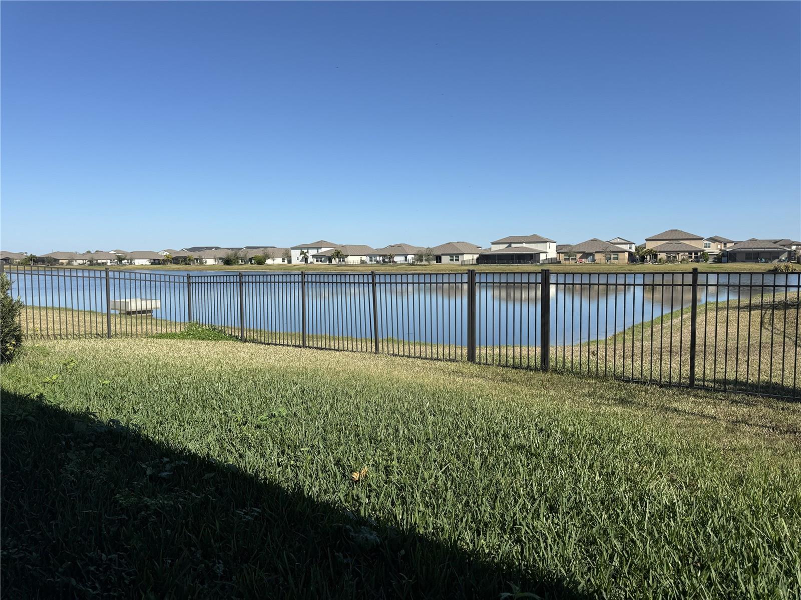 O6383928 Property Photo 6