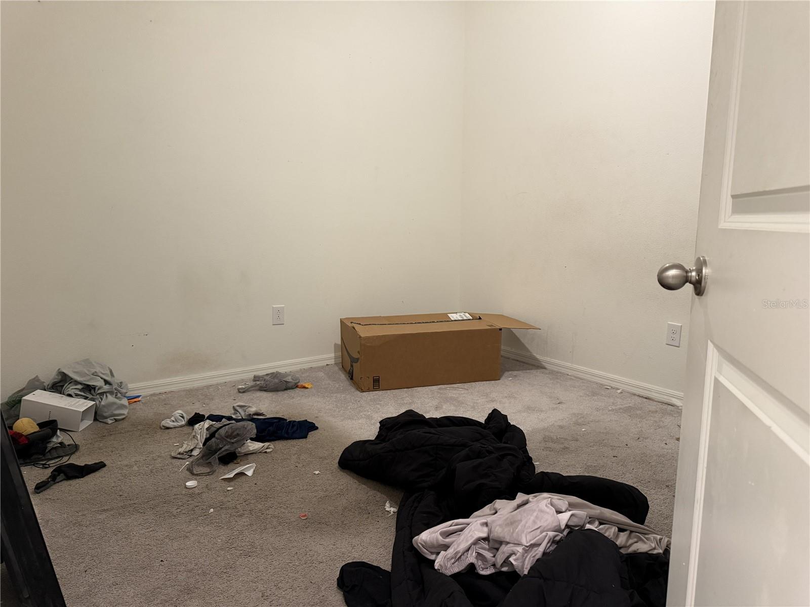 O6383928 Property Photo 30