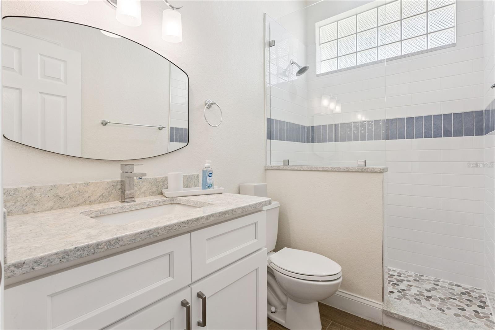 6410 Bendelow Dr Property Photo 32
