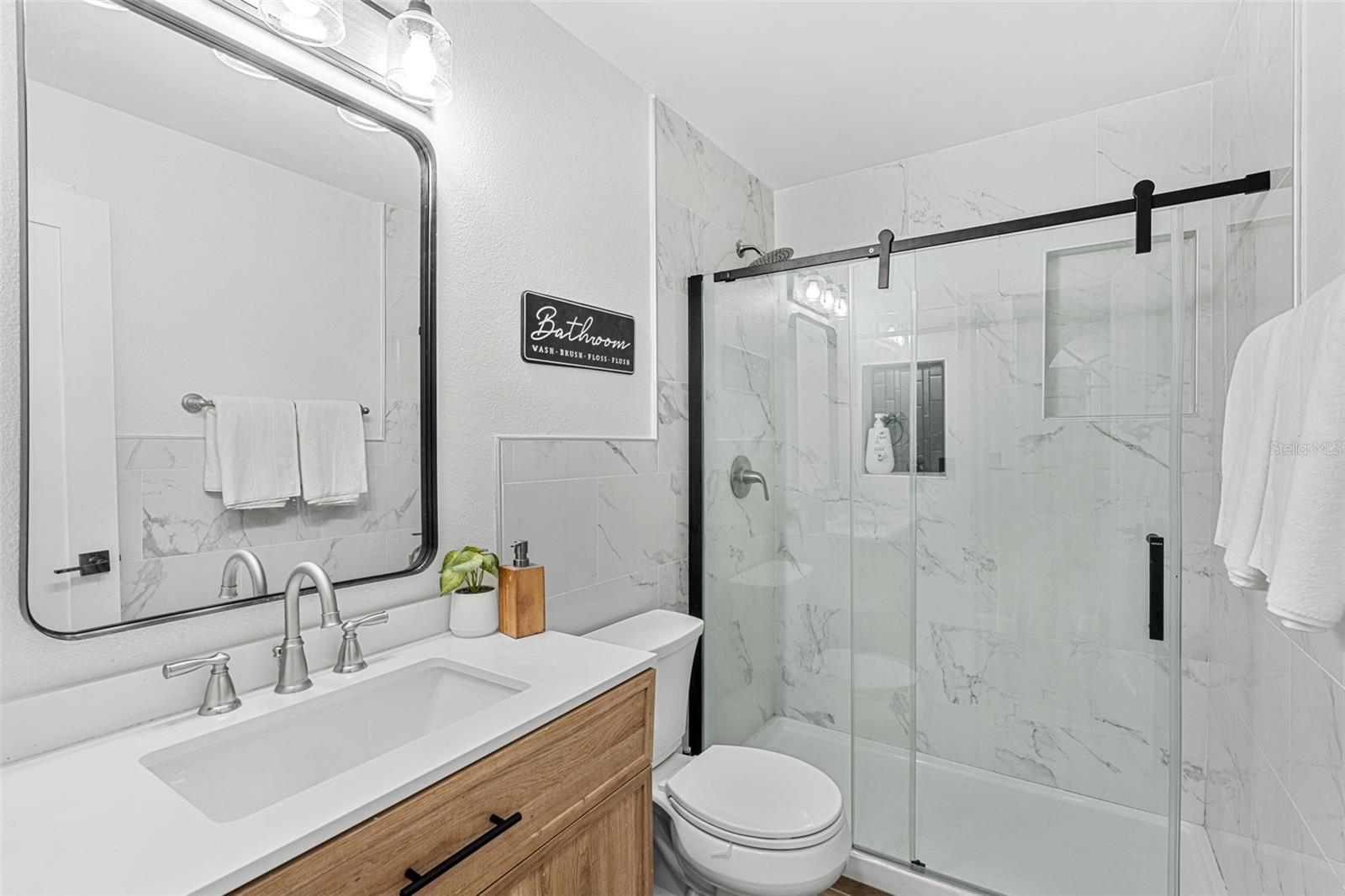 17224 Old Country Ln Property Photo 25