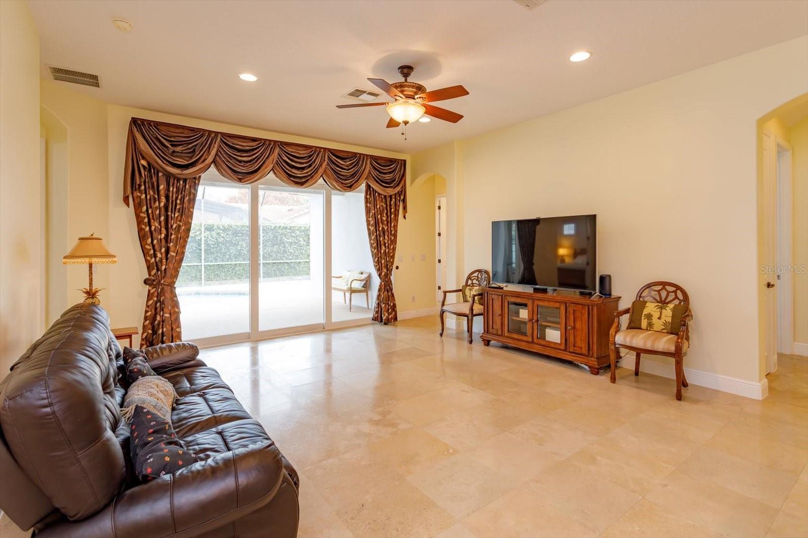 8920 Via Bella Notte Property Photo 13